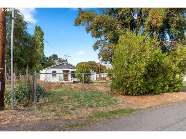 $225,000 | 921 Verdant Street, The Dalles, OR 97058