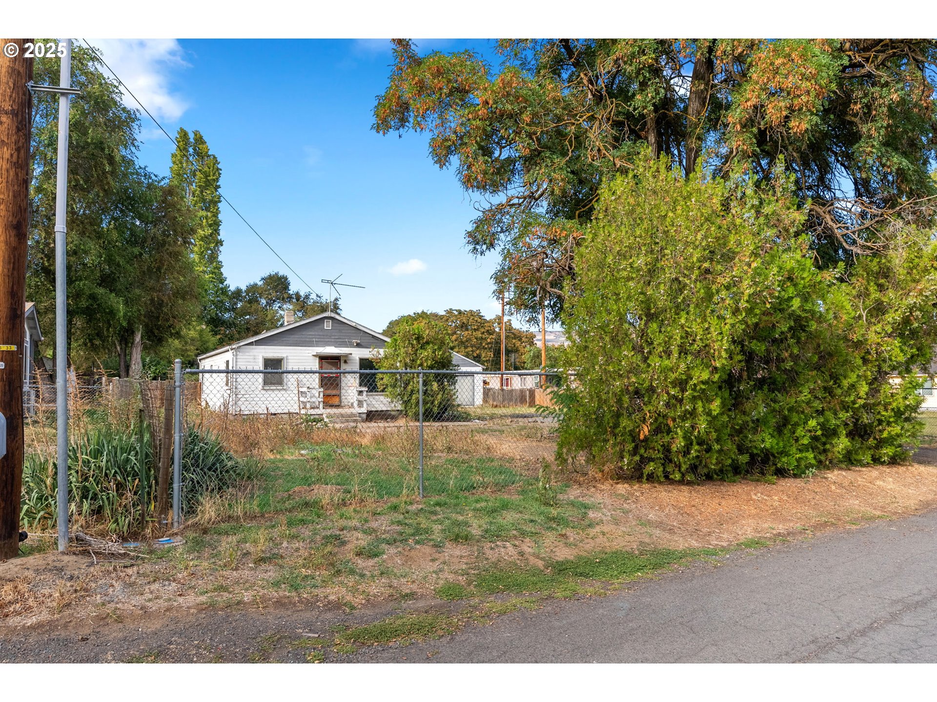 921 Verdant Street The Dalles, OR 97058 - Photo 8 of 24