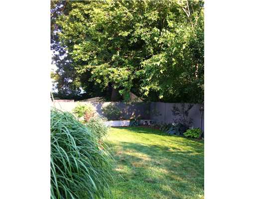 100 Bryant Road Cranston, RI 02910 - Photo 12 of 12 Yard/Garden.