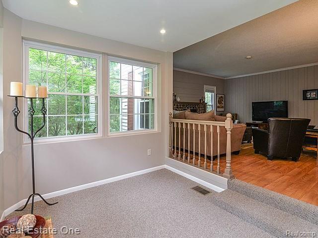 2070 West Wardlow Road Highland, MI 48357 - Photo 18 of 46 Enclosed Porch