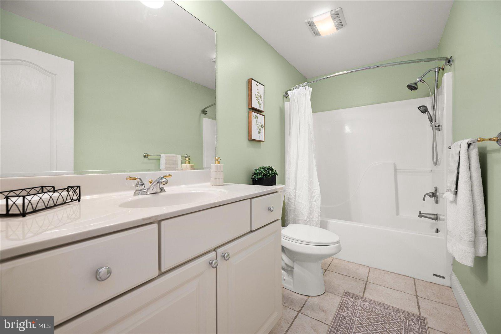 12901 Old Bridge Road, Unit PH8 2 Ocean City, MD 21842 - Photo 50 of 79 a bathroom with a sink toilet and shower