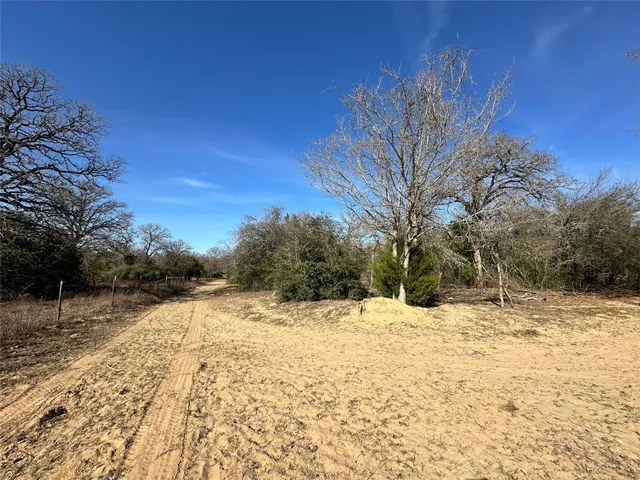 $550,000 | 1085 Private Road 3063, Thrall, TX 76578