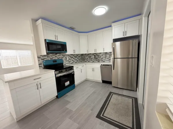 $2,700 | 1405 North J Terrace, Lake Worth Beach, FL 33460