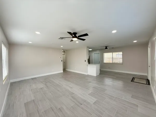 $2,700 | 1405 North J Terrace, Lake Worth Beach, FL 33460
