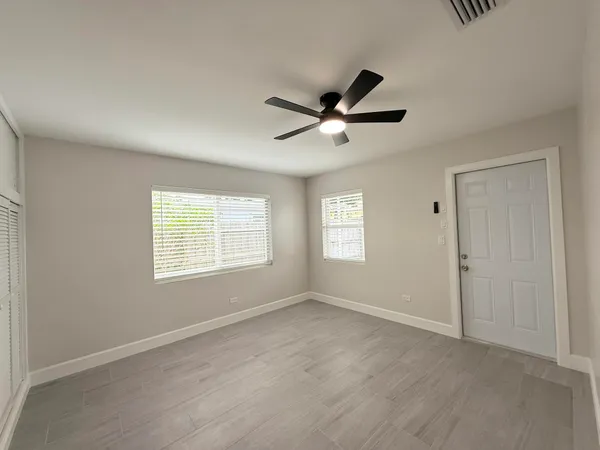 $2,700 | 1405 North J Terrace, Lake Worth Beach, FL 33460