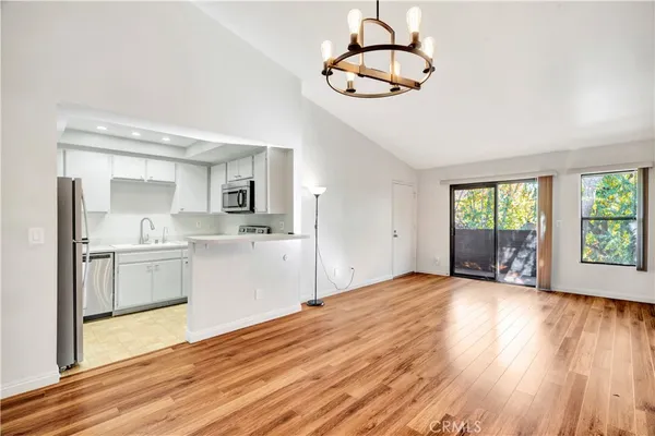 $455,000 | 7308 Corbin Avenue, Unit G, Reseda, CA 91335