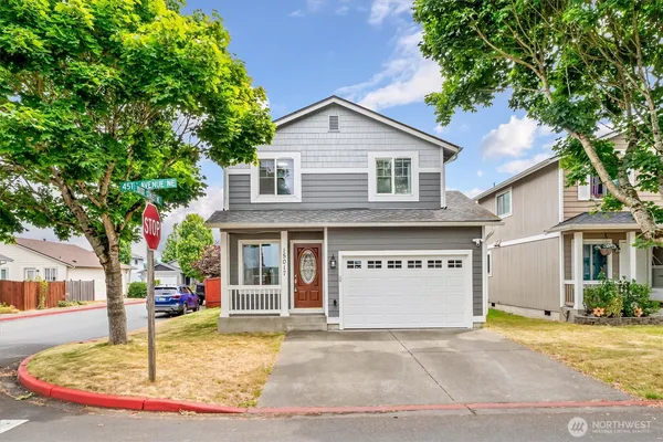 $2,375 | 15017 45th Avenue Northeast, Marysville, WA 98271