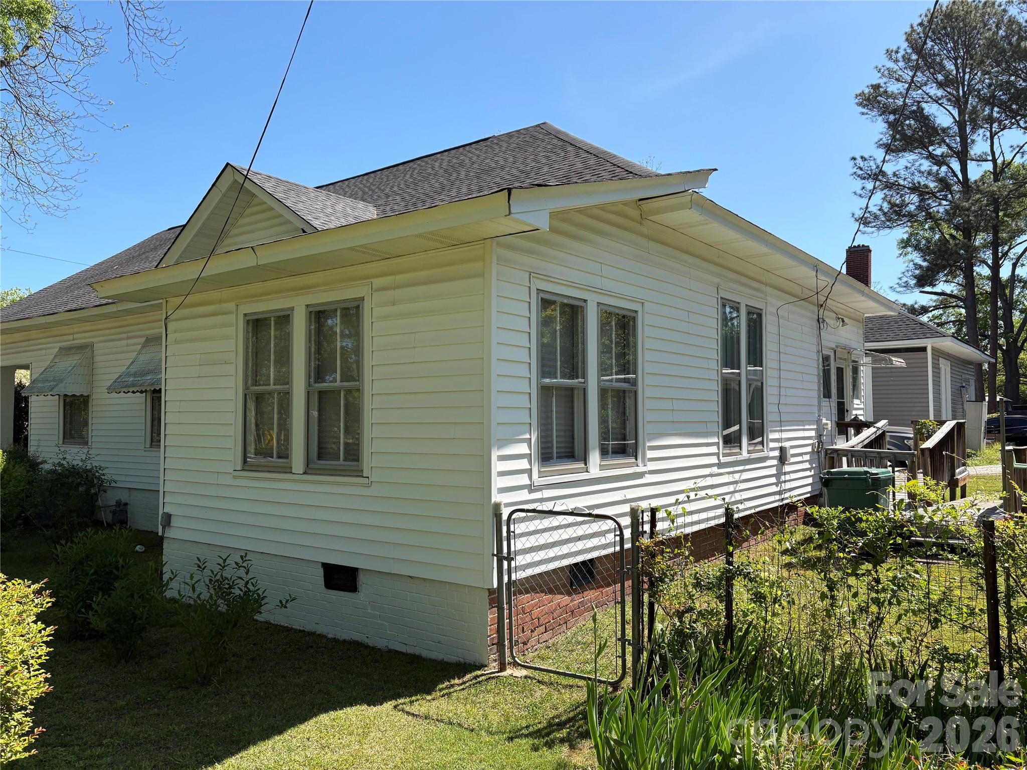 114 Hampton Street Chester, SC 29706 - Photo 28 of 30