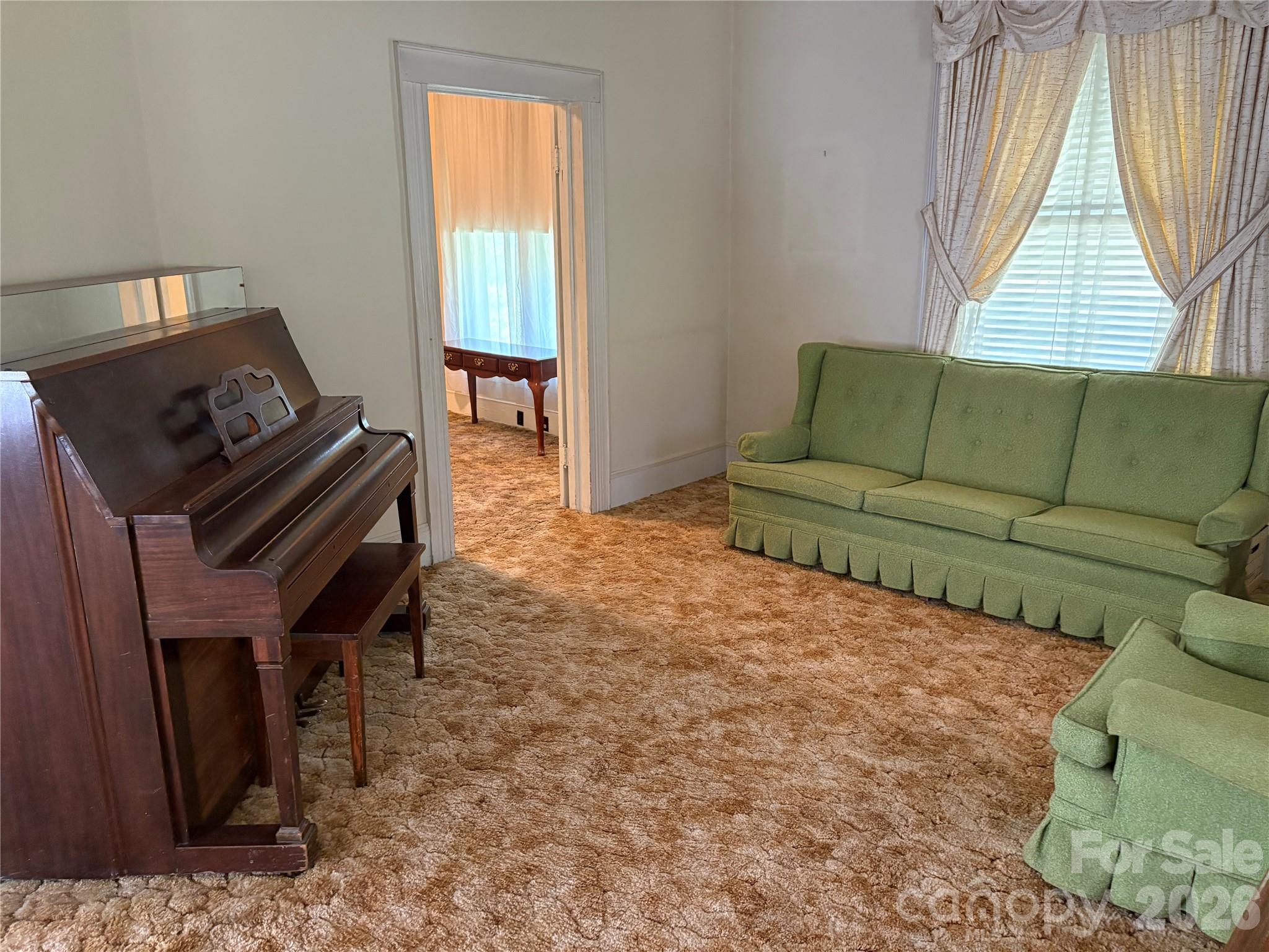 114 Hampton Street Chester, SC 29706 - Photo 5 of 30