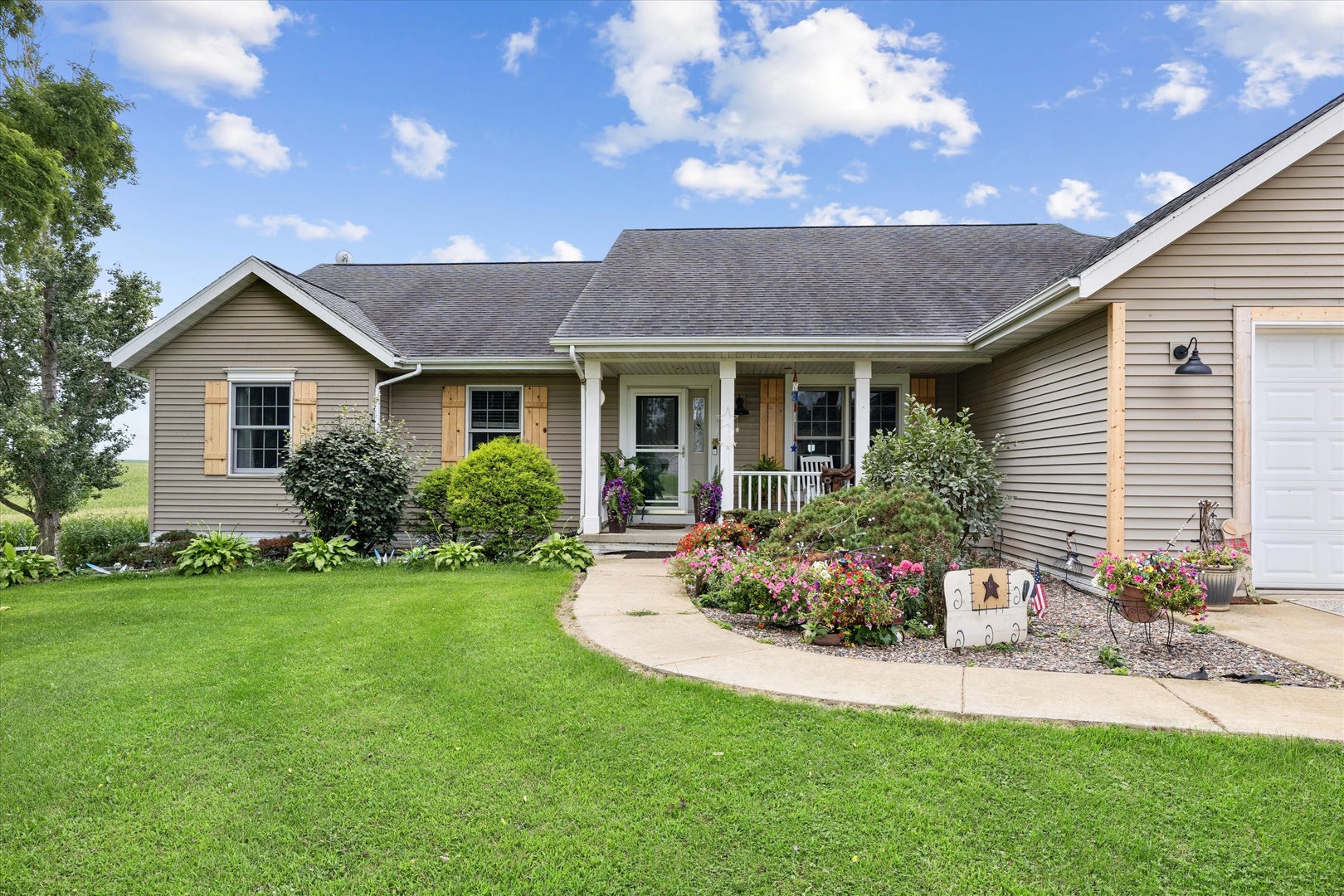 12433 Prairie Center Road Morrison, IL 61270 - Photo 19 of 65 Gallery Image 19