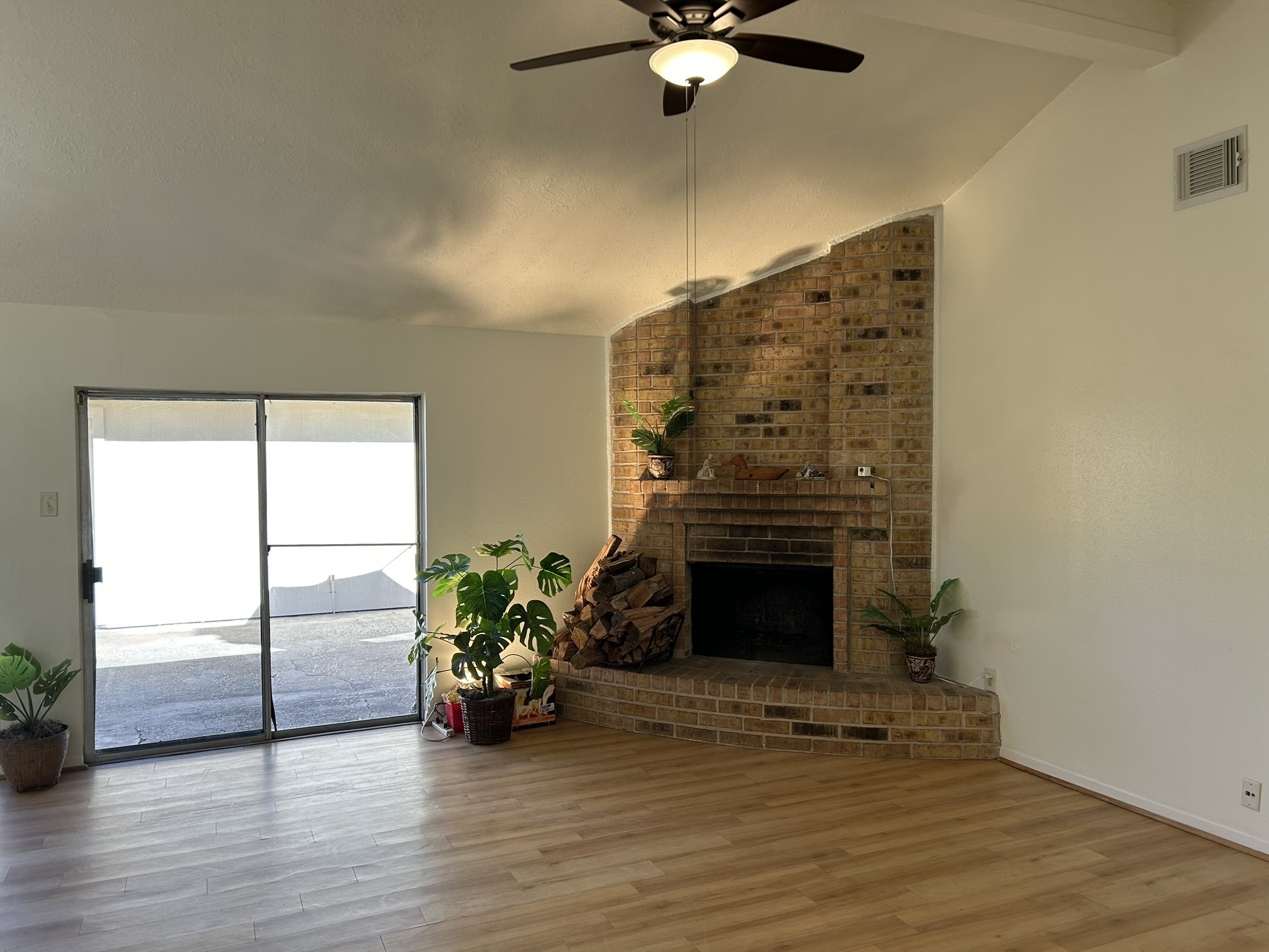25414 Cottage Hill Lane Spring, TX 77373 - Photo 14 of 50 Woodburning fireplace.