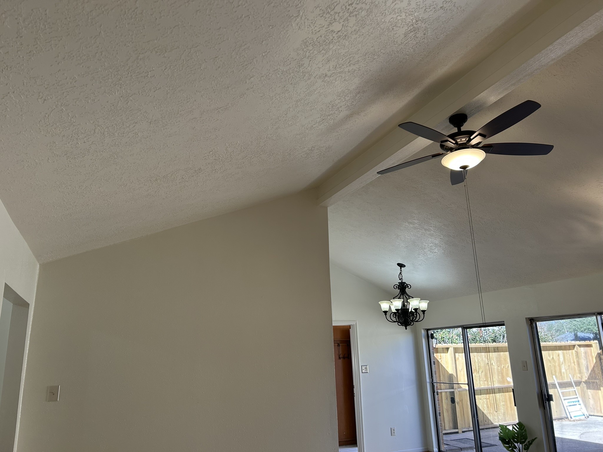 25414 Cottage Hill Lane Spring, TX 77373 - Photo 15 of 50 Large living room for everyone to enjoy.