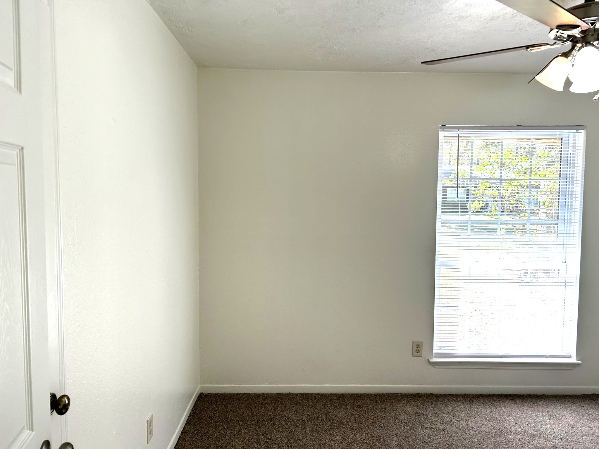 25414 Cottage Hill Lane Spring, TX 77373 - Photo 21 of 50 a view of an empty room and a window