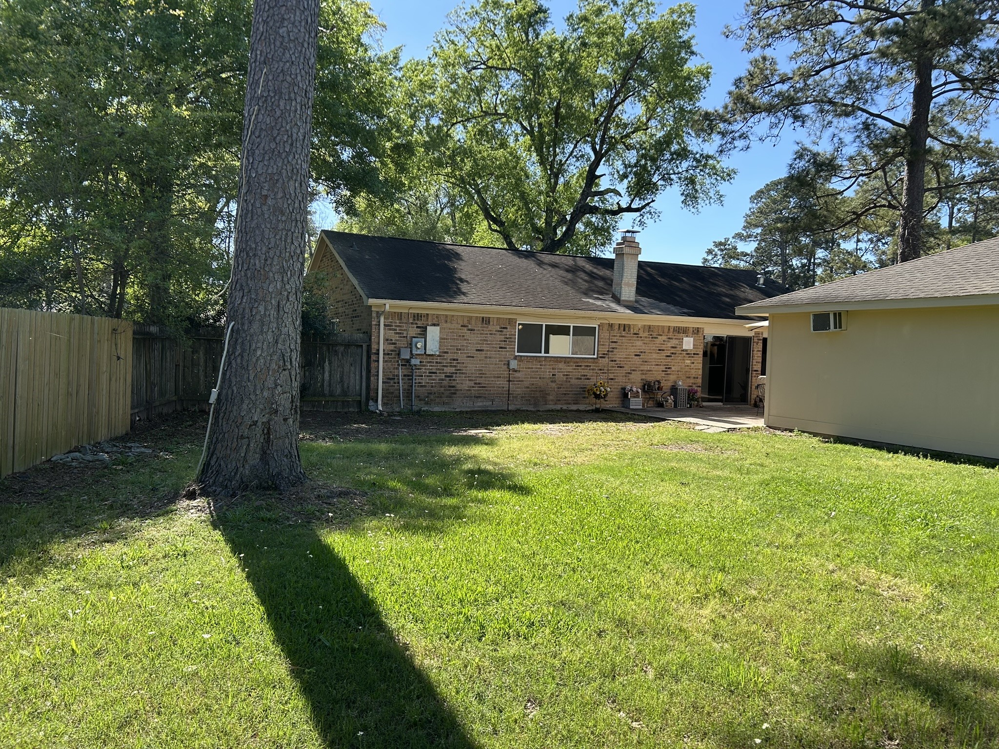 25414 Cottage Hill Lane Spring, TX 77373 - Photo 45 of 50 front view of a house with a yard