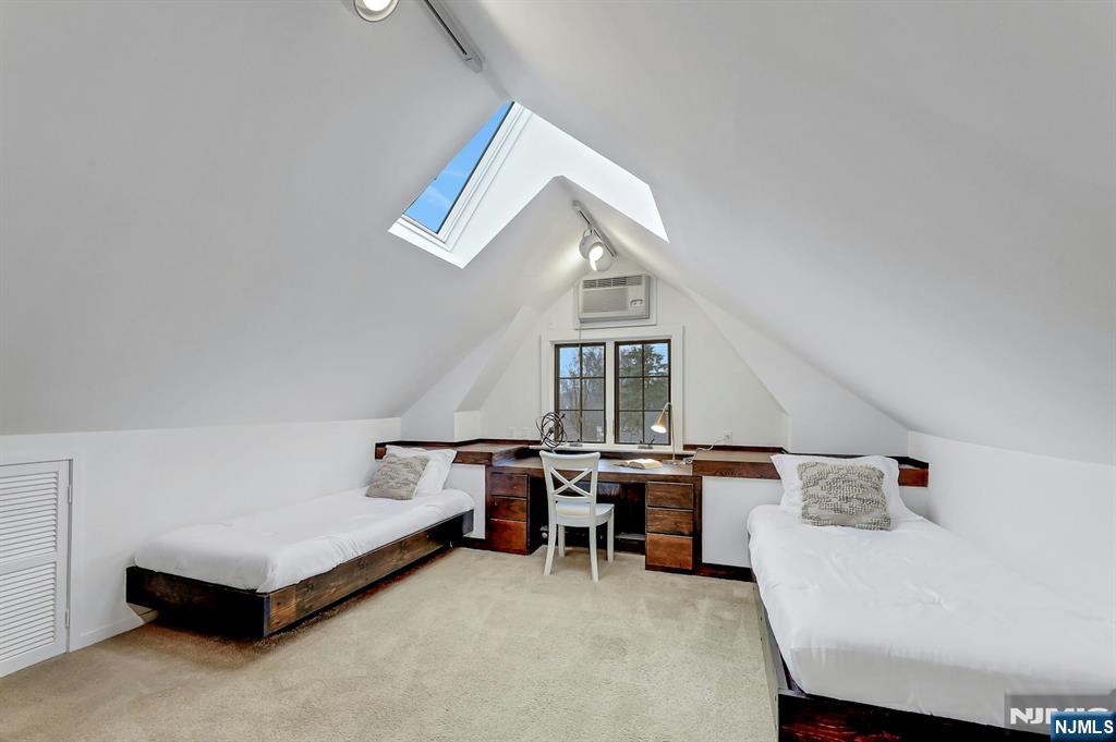 300 Churchill Road Teaneck, NJ 07666 - Photo 32 of 48