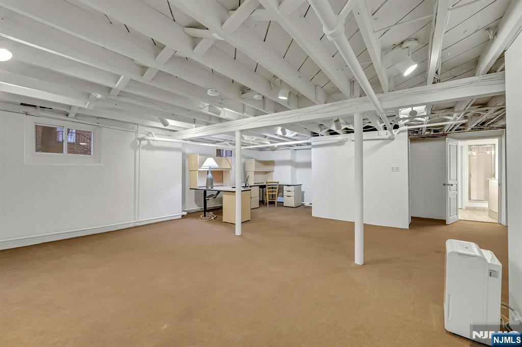 300 Churchill Road Teaneck, NJ 07666 - Photo 36 of 48