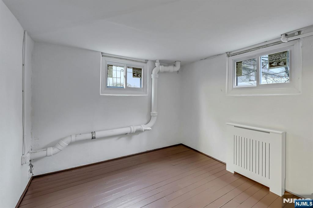 300 Churchill Road Teaneck, NJ 07666 - Photo 38 of 48