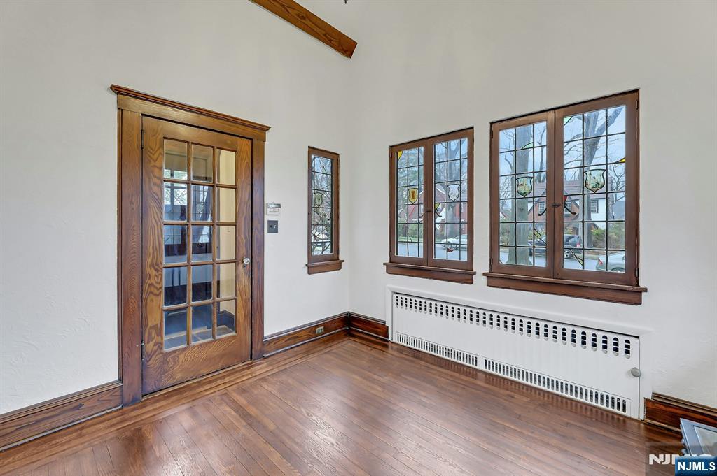 300 Churchill Road Teaneck, NJ 07666 - Photo 7 of 48