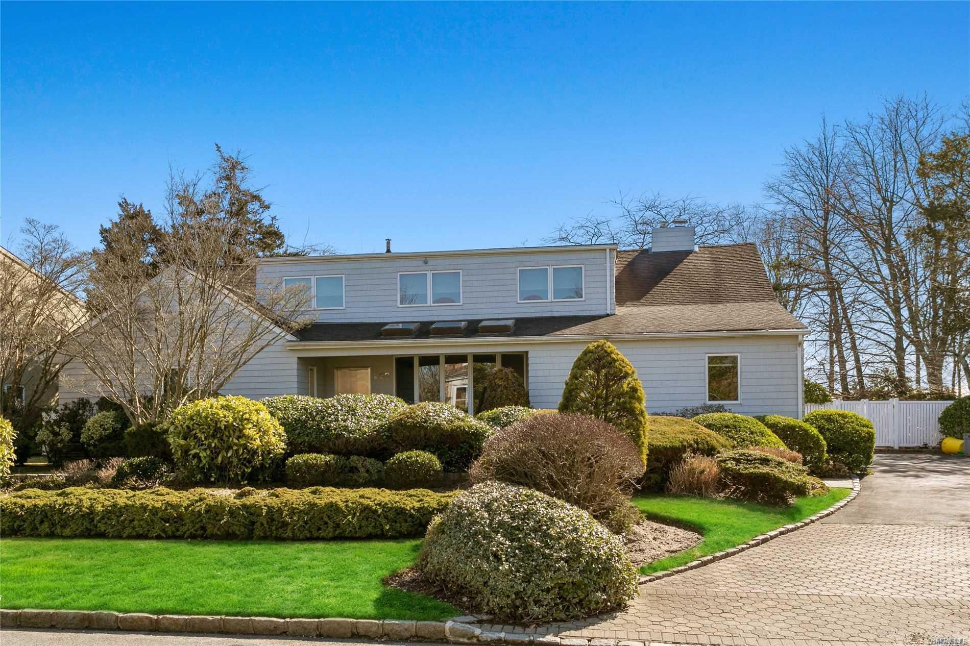 293 Pepperidge Road Hewlett Harbor, NY 11557 - Photo 1 of 1 Gallery Image 1