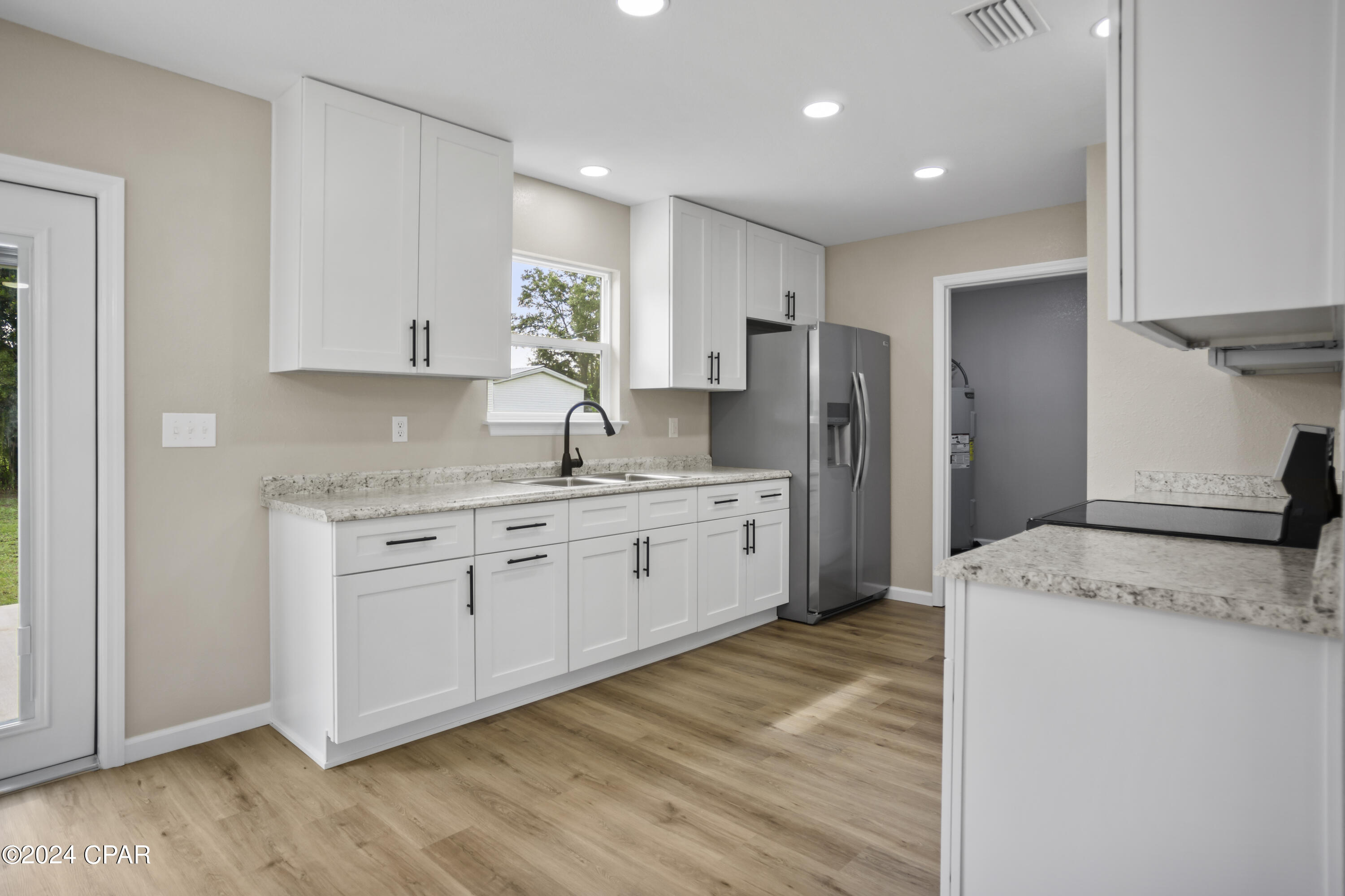 25490 Fuqua Circle Altha, FL 32421 - Photo 7 of 32