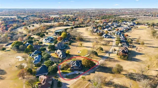 $750,000 | 901 Ironwood Drive, DeSoto, TX 75115