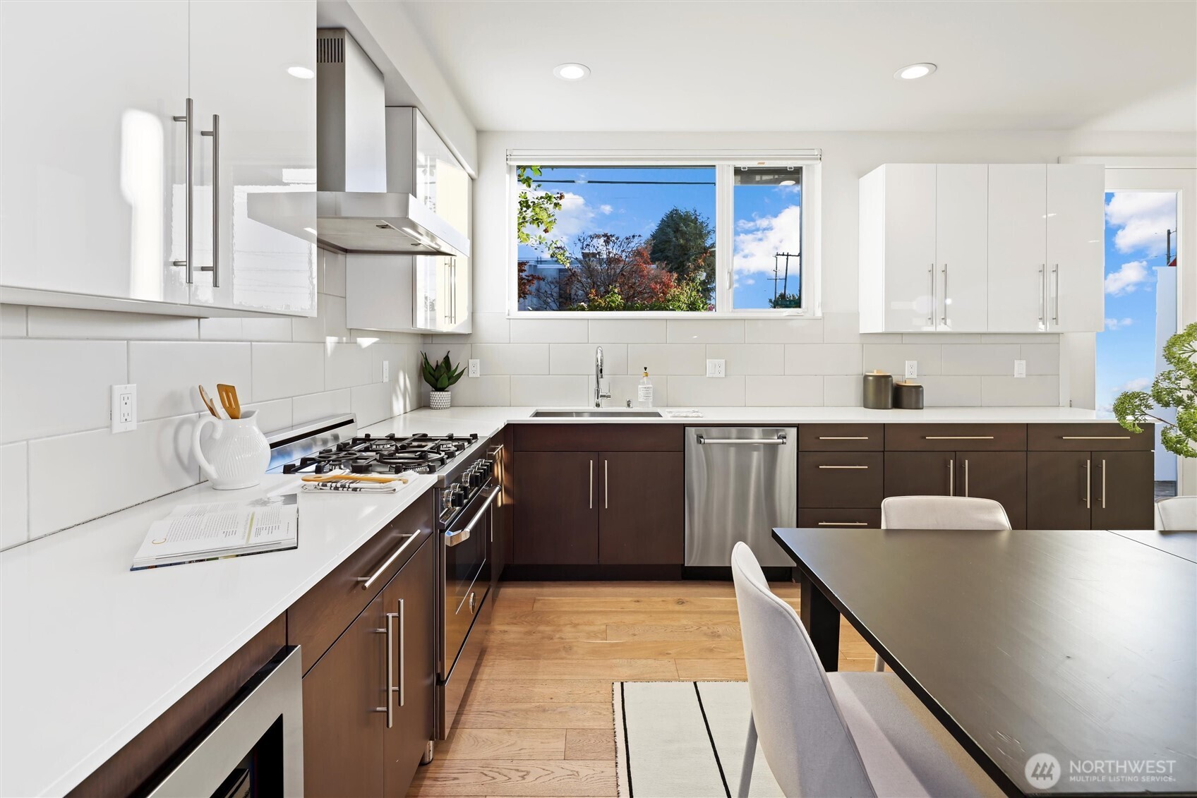 700 South Willow Street Seattle, WA 98108 - Photo 11 of 36