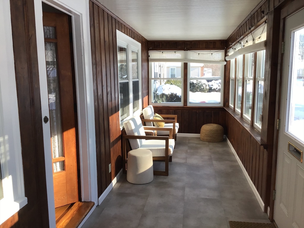 29 St Michael Road Braintree, MA 02184 - Photo 5 of 22