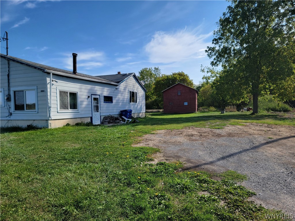 2351 Checkered Tavern Road Hartland, NY 14008 - Photo 3 of 25