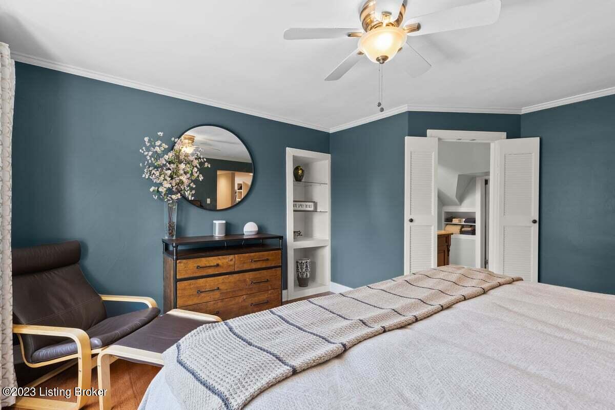 508 Emery Road Louisville, KY 40206 - Photo 21 of 41 Large primary suite