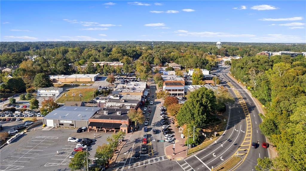 495 Ramsdale Drive Roswell, GA 30075 - Photo 26 of 32 a view of a city