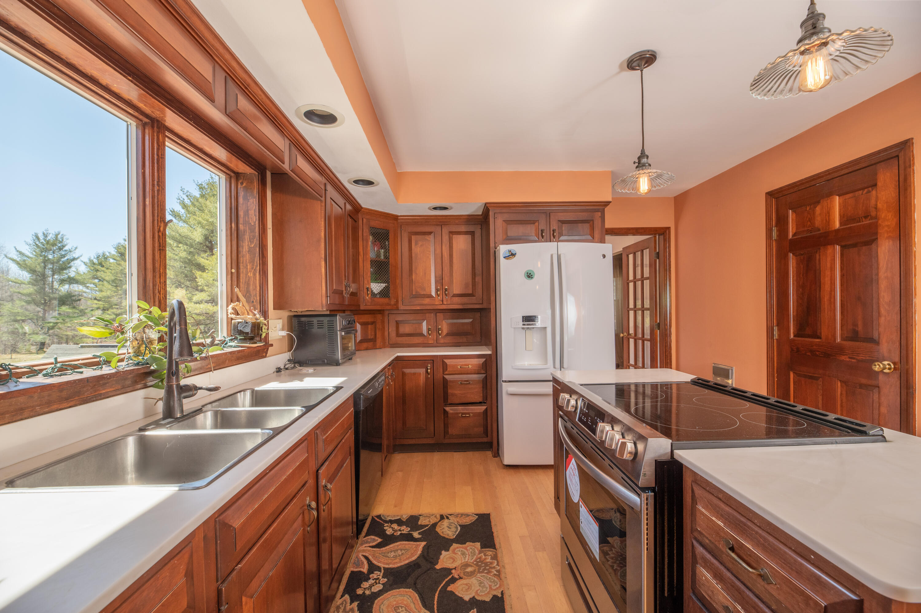483 Whitefield Road Pittston, ME 04345 - Photo 9 of 39 Interior16