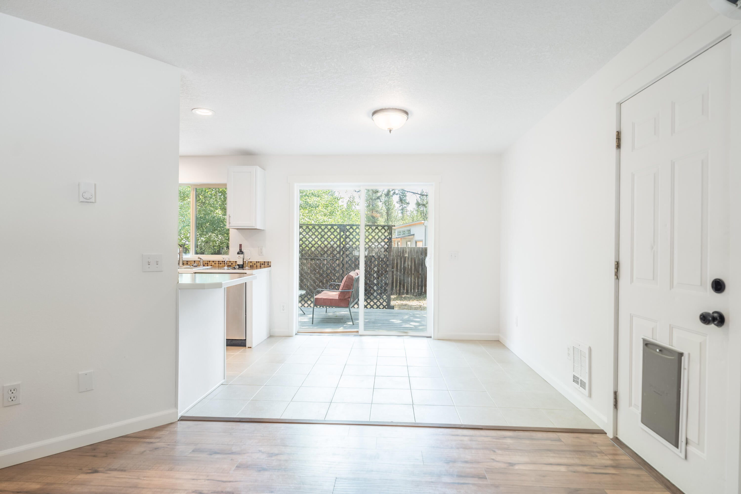 55726 Swan Road Bend, OR 97707 - Photo 7 of 31 DSC01561-HDR