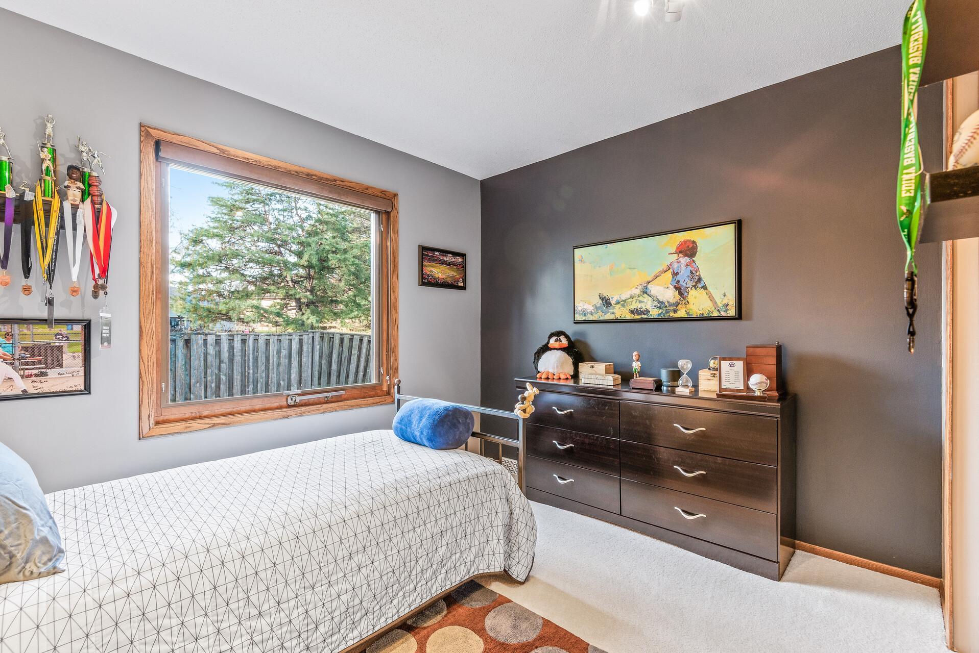 9256 Green Briar Road Bloomington, MN 55437 - Photo 24 of 37 Gallery Image 24