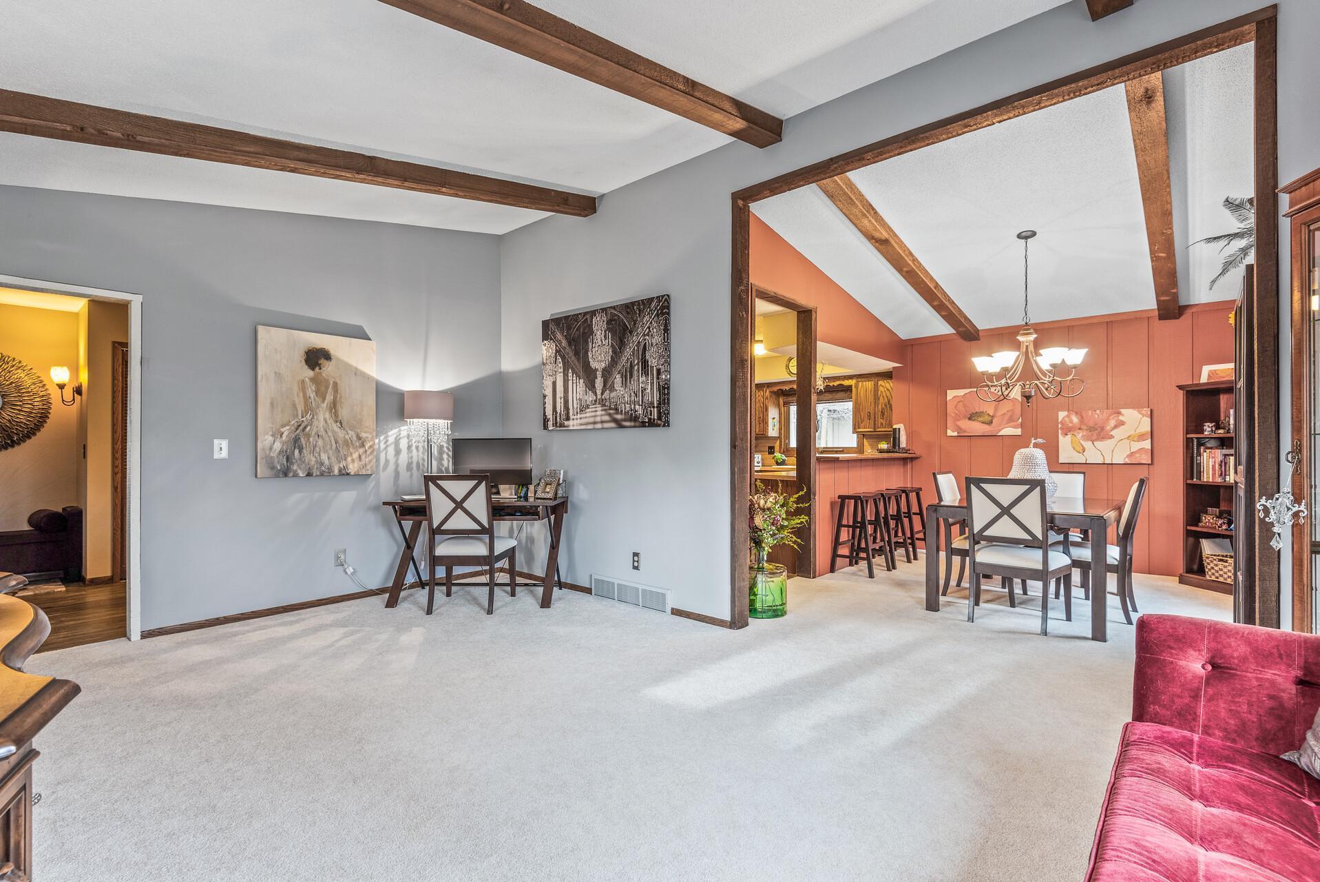 9256 Green Briar Road Bloomington, MN 55437 - Photo 6 of 37 Gallery Image 6