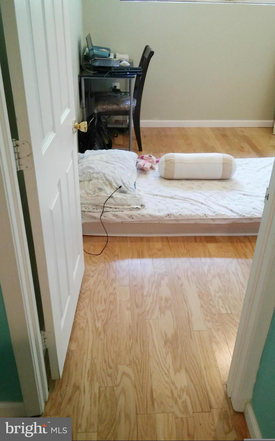 7724 Jervis Street Springfield, VA 22151 - Photo 14 of 28 Bedroom