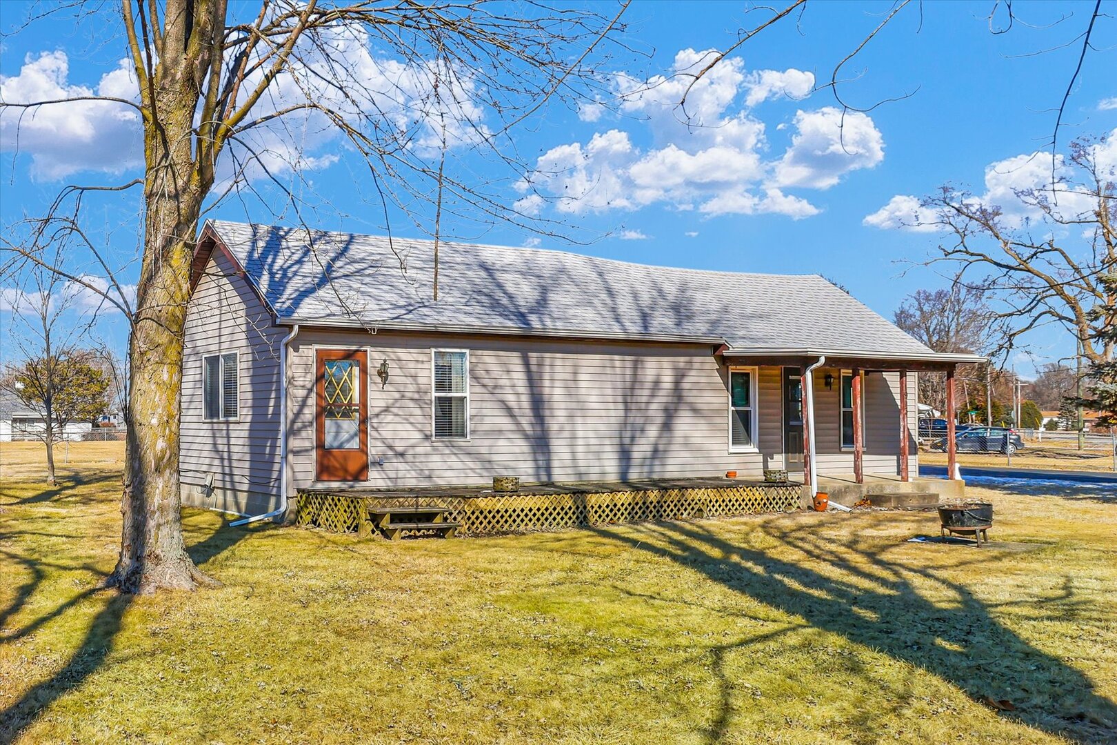 1913 Brownfield Road Urbana, IL 61802 - Photo 2 of 41 Gallery Image 2