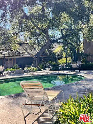 $369,000 | 7120 Carlson Circle, Unit 285, Canoga Park, CA 91303