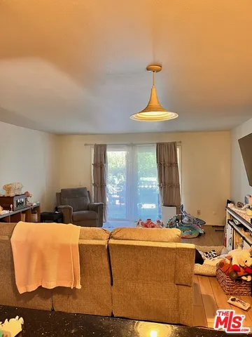 $369,000 | 7120 Carlson Circle, Unit 285, Canoga Park, CA 91303