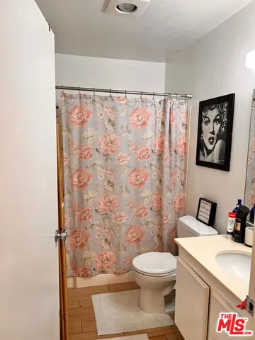 $369,000 | 7120 Carlson Circle, Unit 285, Canoga Park, CA 91303