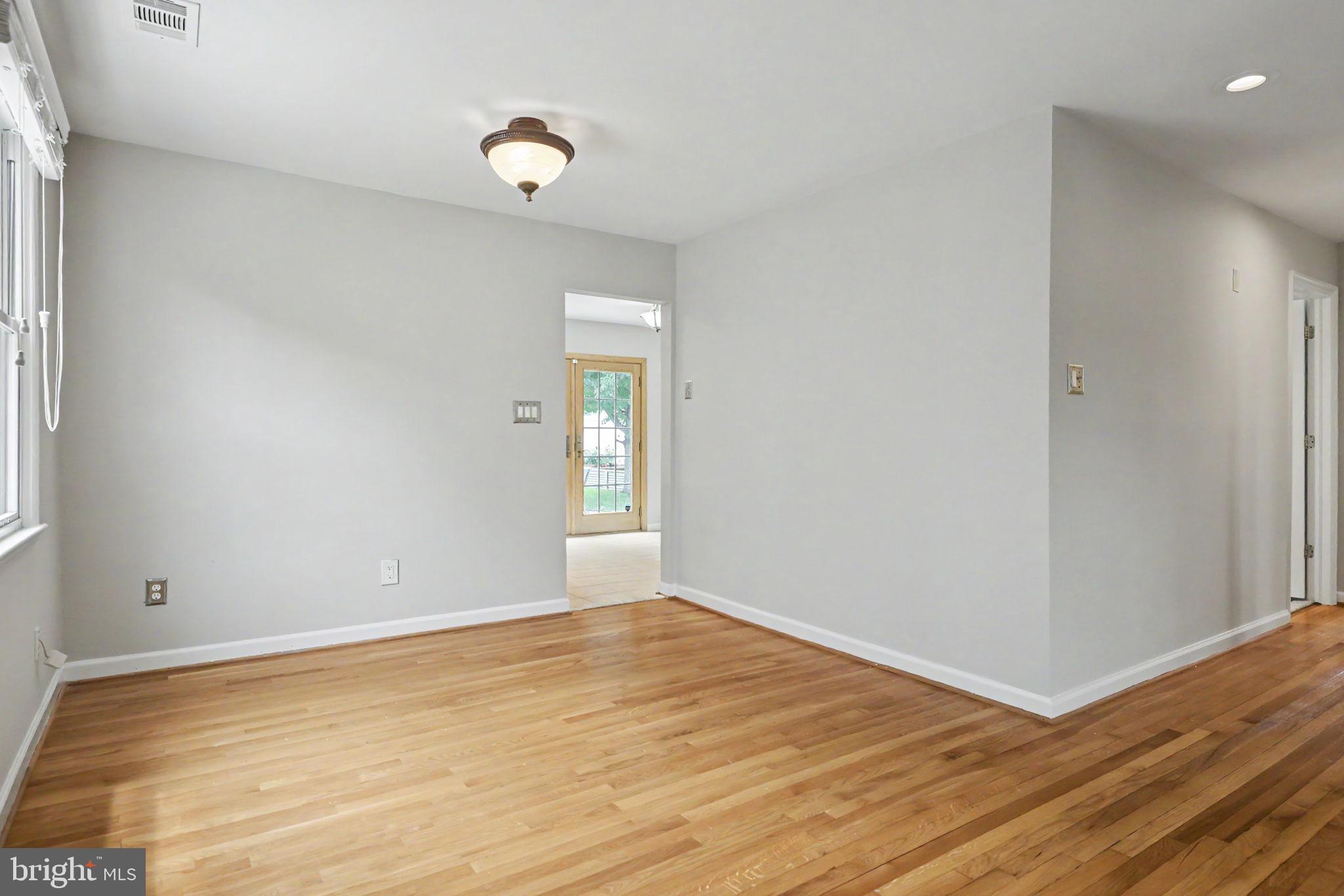 3128 Wayne Road Falls Church, VA 22042 - Photo 20 of 49 main level