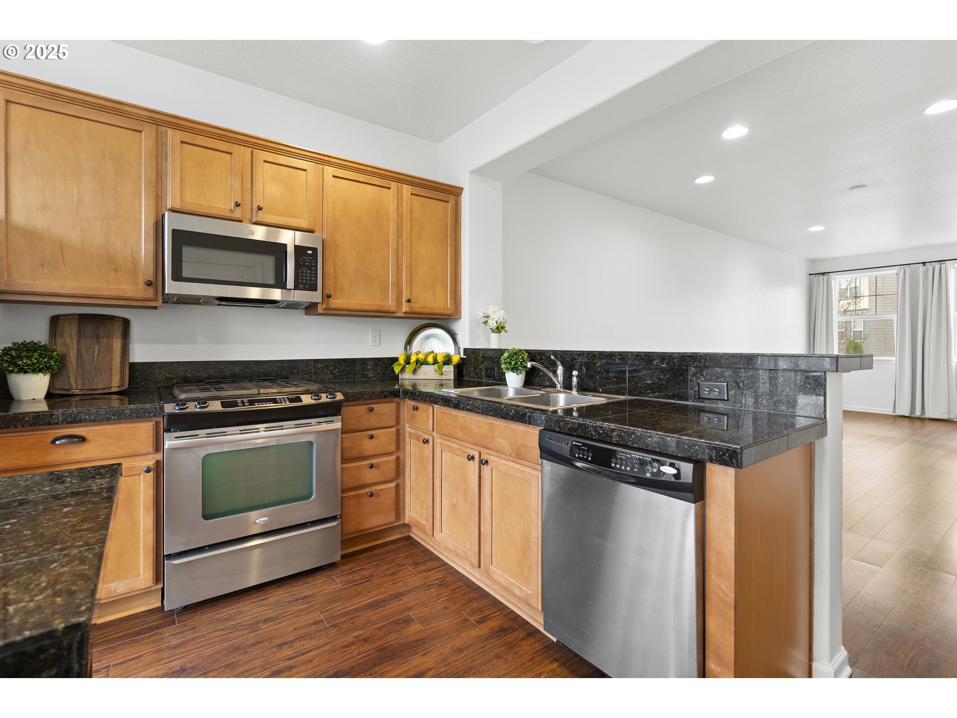 10923 Southwest Sage Terrace Portland, OR 97223 - Photo 6 of 36