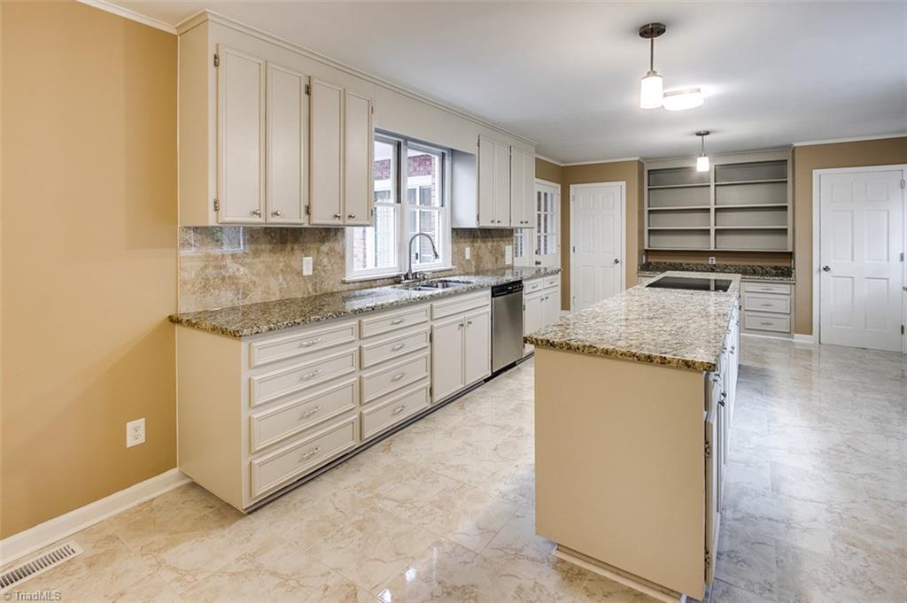 615 Cliff Road Asheboro, NC 27203 - Photo 11 of 30 Gallery Image 11