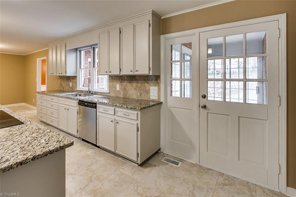 615 Cliff Road Asheboro, NC 27203 - Photo 12 of 30 Gallery Image 12