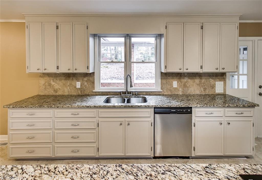 615 Cliff Road Asheboro, NC 27203 - Photo 14 of 30 Gallery Image 14