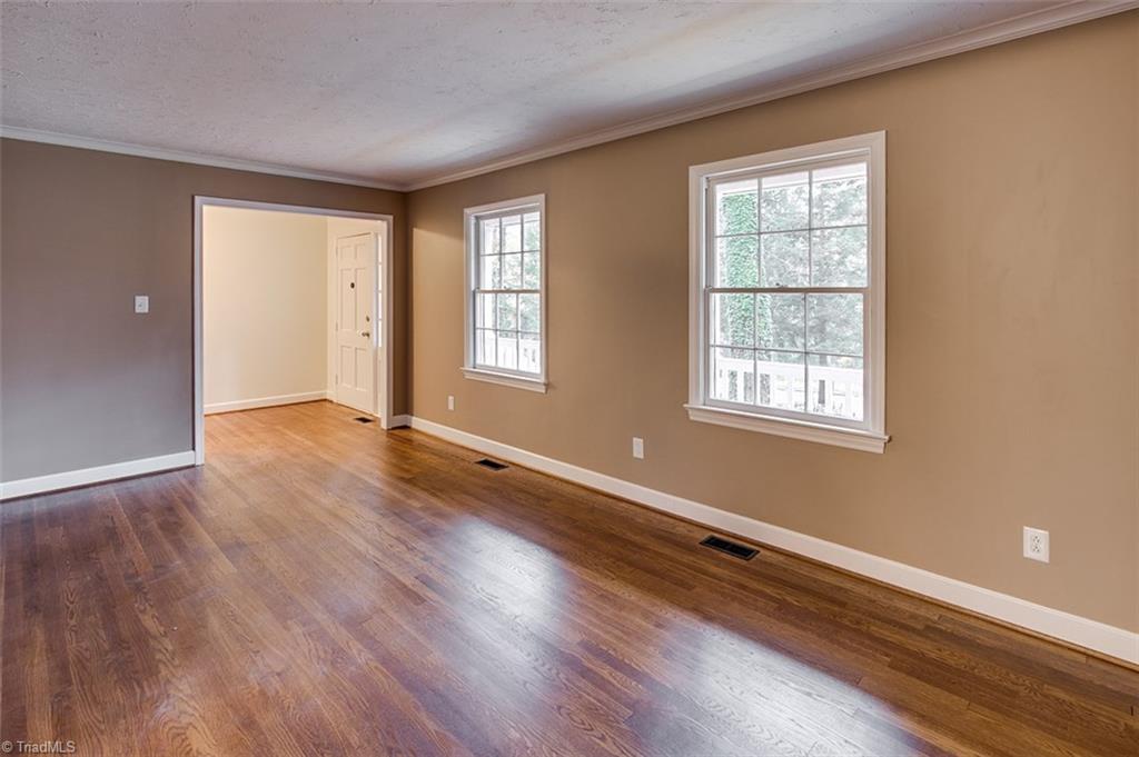 615 Cliff Road Asheboro, NC 27203 - Photo 7 of 30 Gallery Image 7