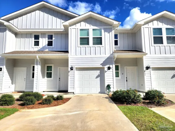 $1,800 | 1512 Iroquois Court, Pensacola, FL 32534