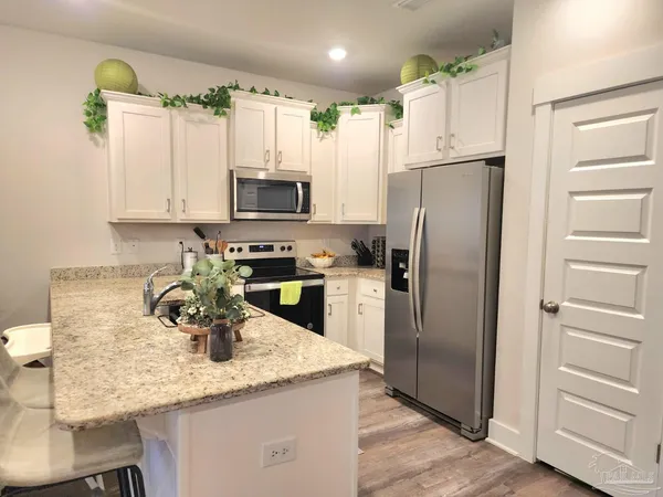 $1,800 | 1512 Iroquois Court, Pensacola, FL 32534