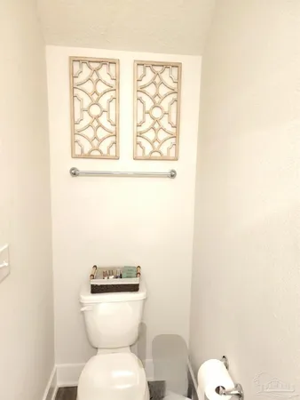 $1,800 | 1512 Iroquois Court, Pensacola, FL 32534