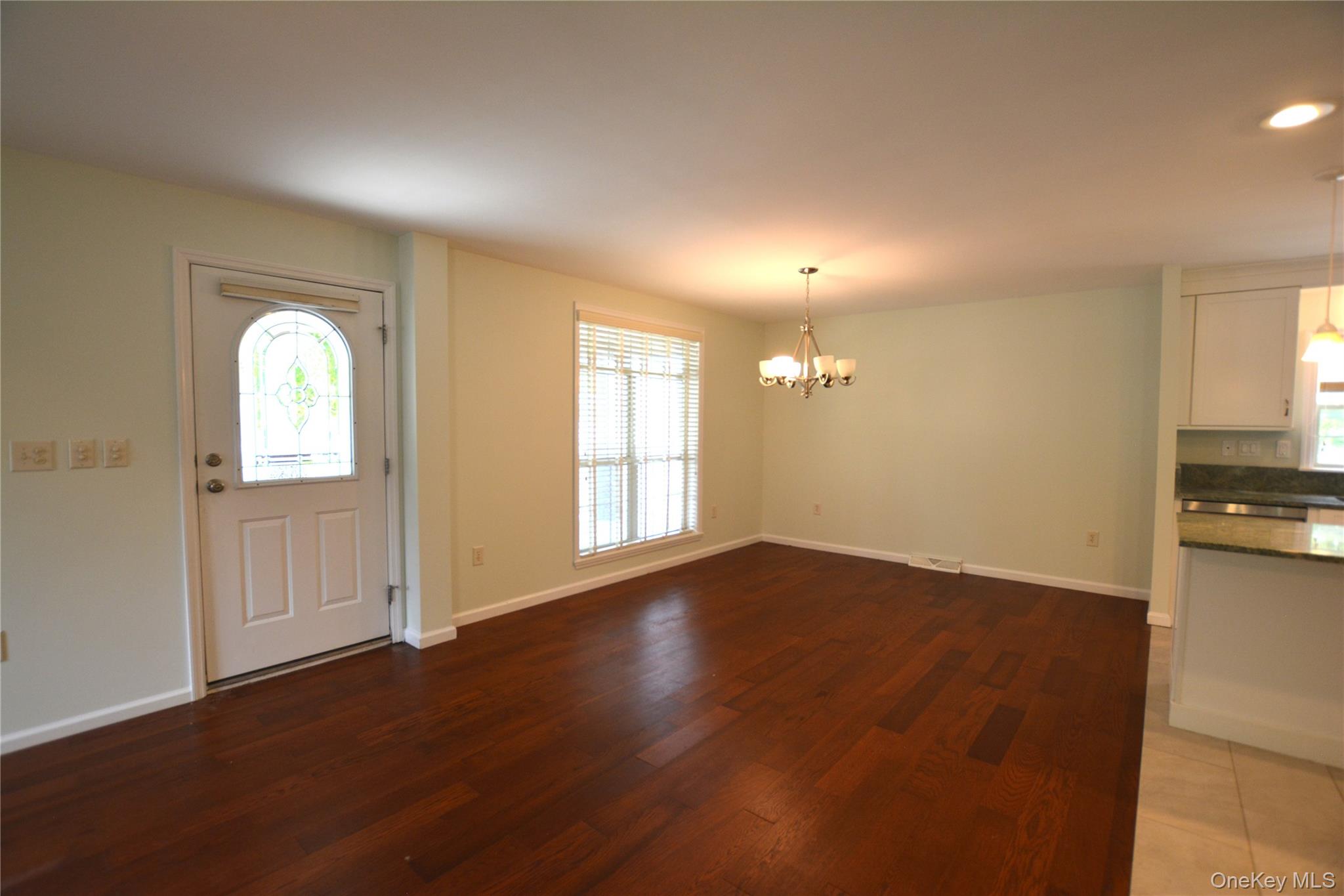 1661 Old Country Road, Unit 516 Riverhead, NY 11901 - Photo 8 of 24