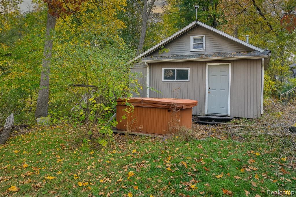 1632 Woodfield Road Ortonville, MI 48462 - Photo 7 of 7